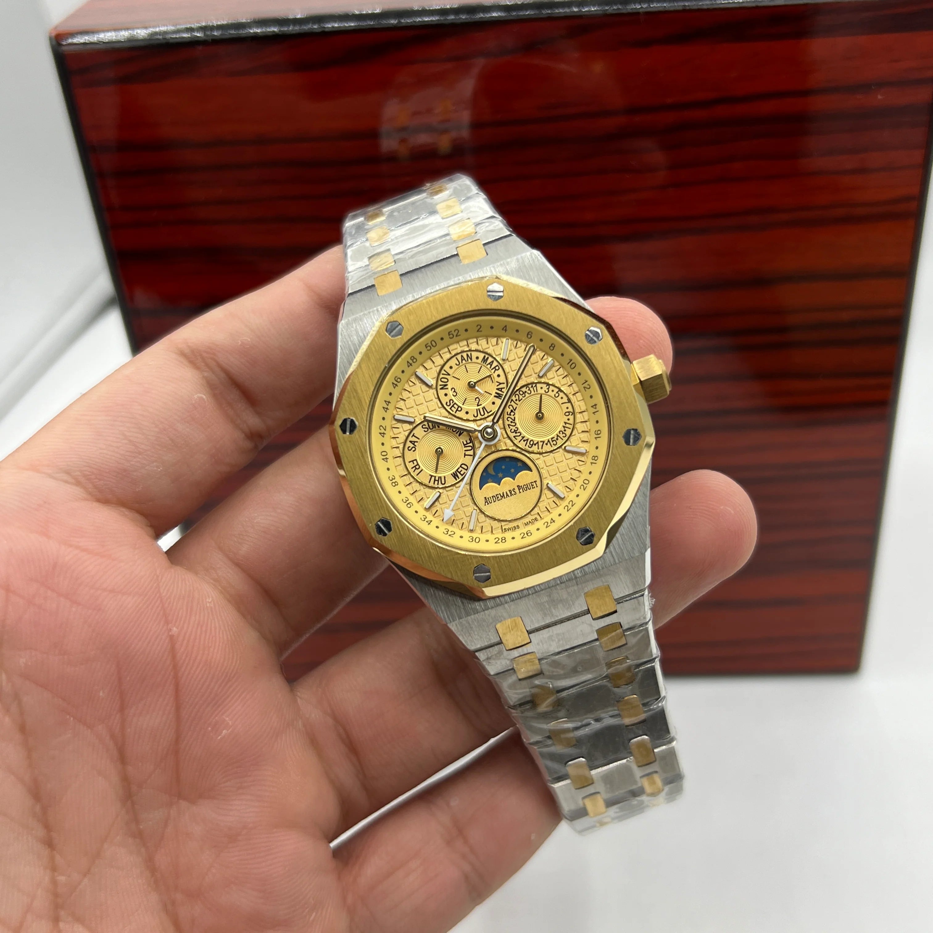 AUDEMARS PIGUET PERPETUAL CALENDAR - GOLDEN