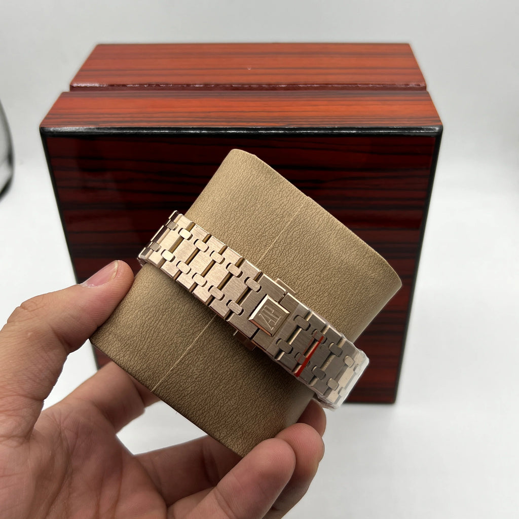 AUDEMARS PIGUET ROYAL OAK - WHITE