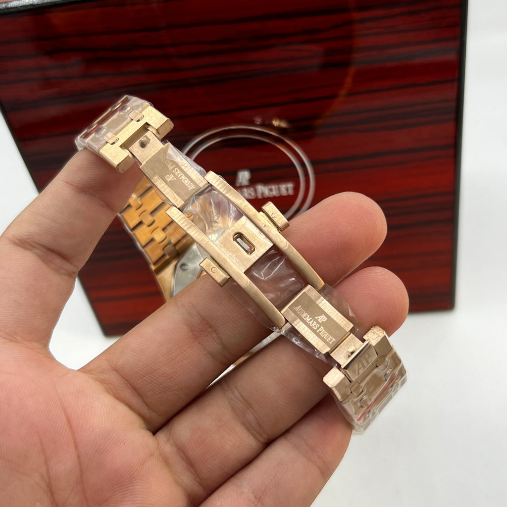 AUDEMARS PIGUET ROYAL OAK - BLACK